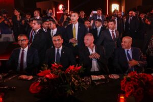 وزير الرياضة والخطيب