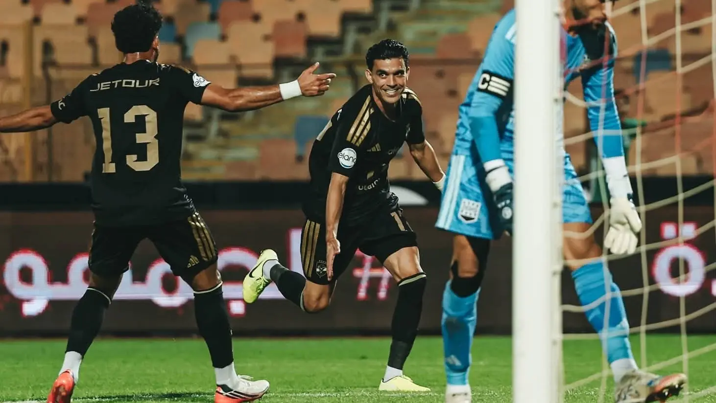 الأهلي يواصل انطلاقته القوية ويحقق فوزه الثاني بالدوري 2-0 على حساب زد